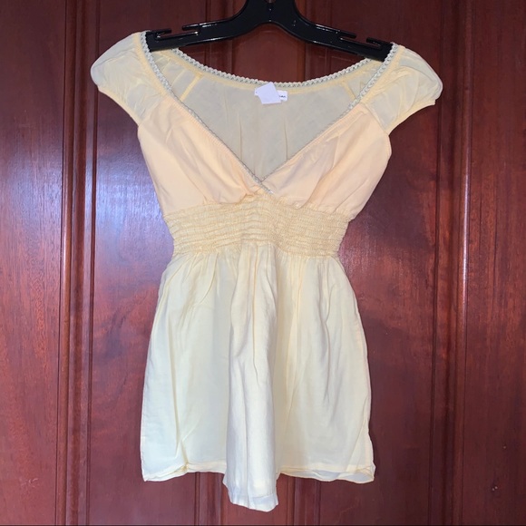 Urban Behaviour Top - Picture 1 of 1